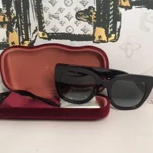 Gucci GG0163SN 001 – Women’s Butterfly Cat-Eye Sunglasses ✨ GUCCI GG0163SN 001 – WOMEN main image 2